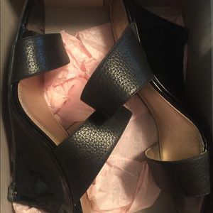 Bandolino black sandals